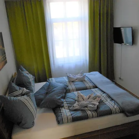 Pension Am Werder Bernburg Room photo